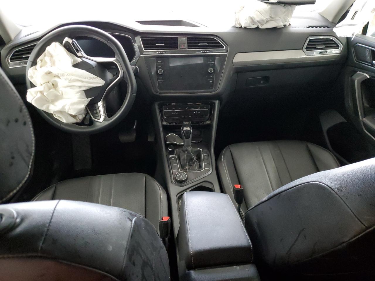 VOLKSWAGEN TIGUAN SE