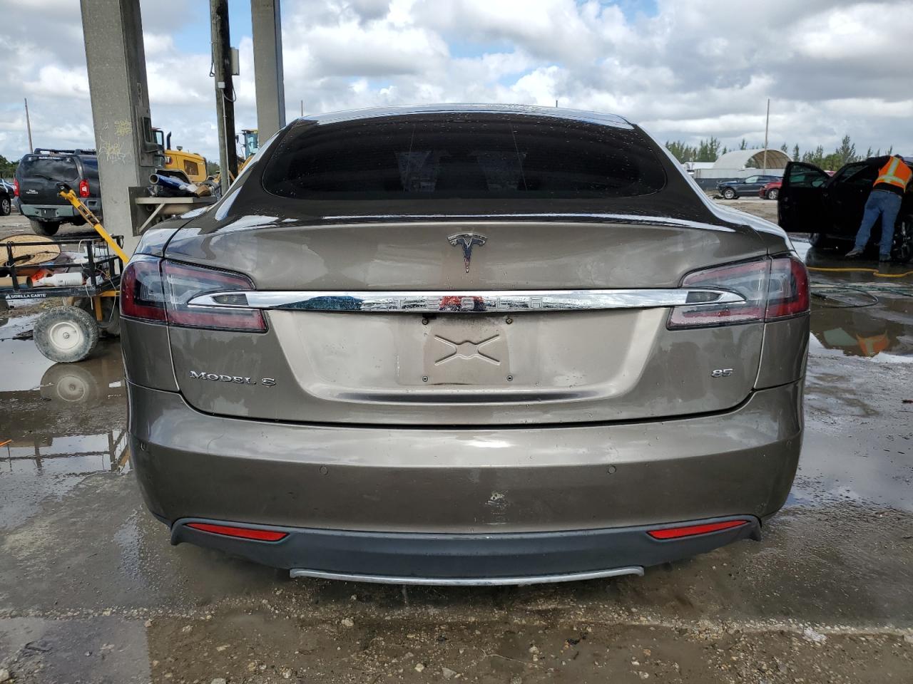 Lot #3037203534 2015 TESLA MODEL S 85