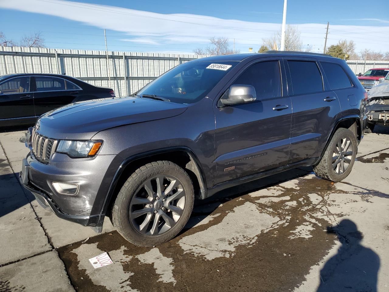  Salvage Jeep Grand Cherokee