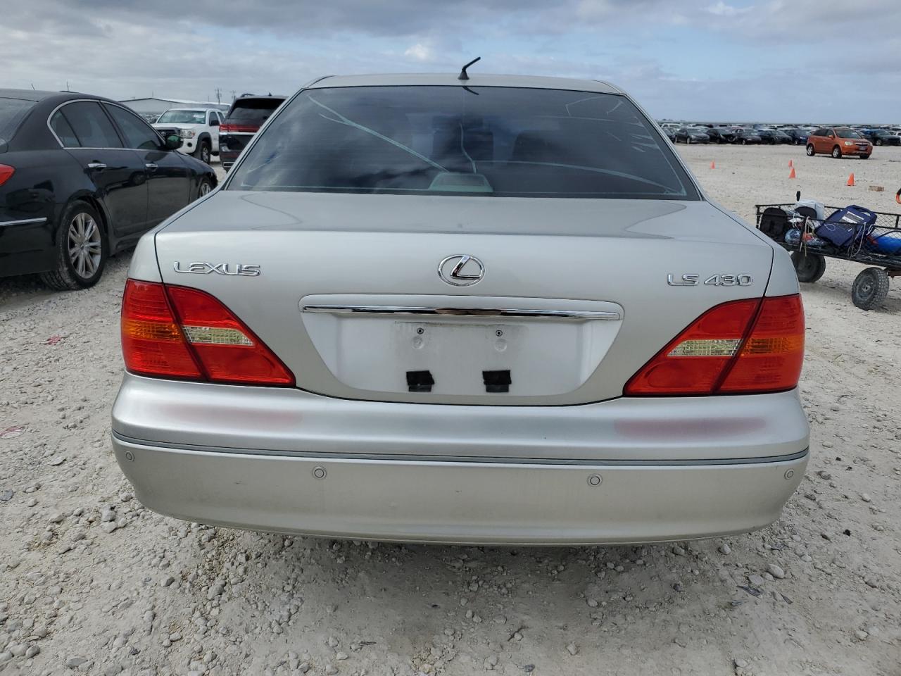 Lot #3034401070 2003 LEXUS LS 430