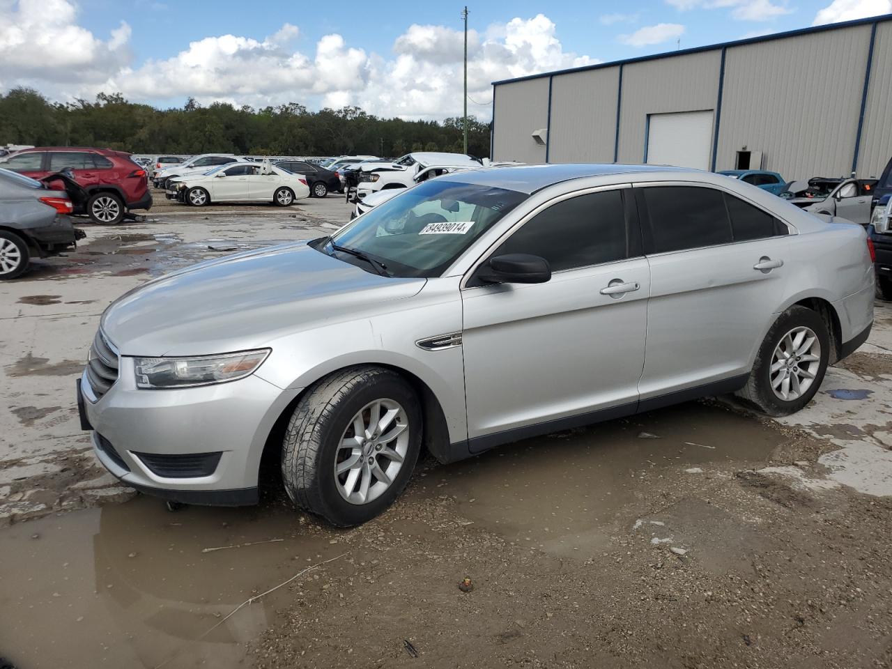  Salvage Ford Taurus