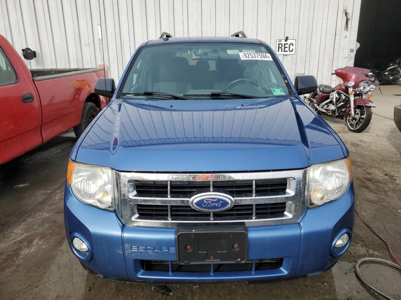 Lot #3023461296 2010 FORD ESCAPE XLT