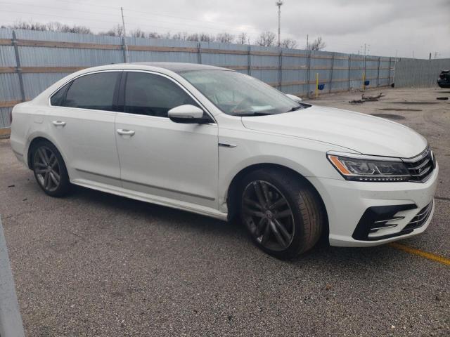 2017 VOLKSWAGEN PASSAT R-L - 1VWDT7A31HC064212