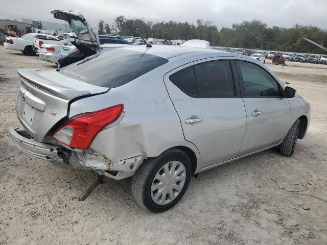 VIN 3N1CN7AP6JL881796 2018 NISSAN VERSA no.3