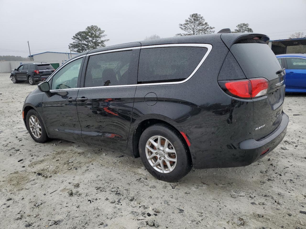 Lot #3024234853 2023 CHRYSLER VOYAGER LX