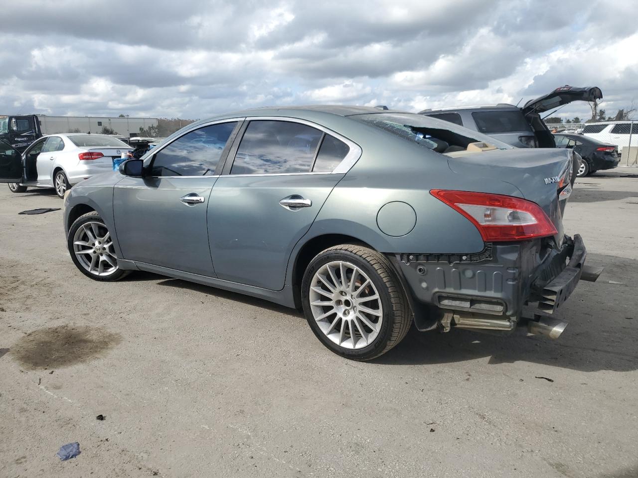 Lot #3038015222 2010 NISSAN MAXIMA S