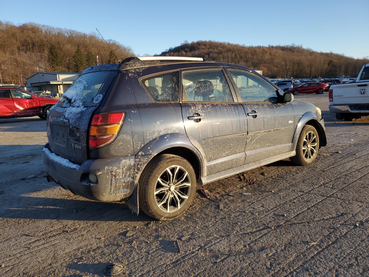 Lot #3041982193 2006 PONTIAC VIBE