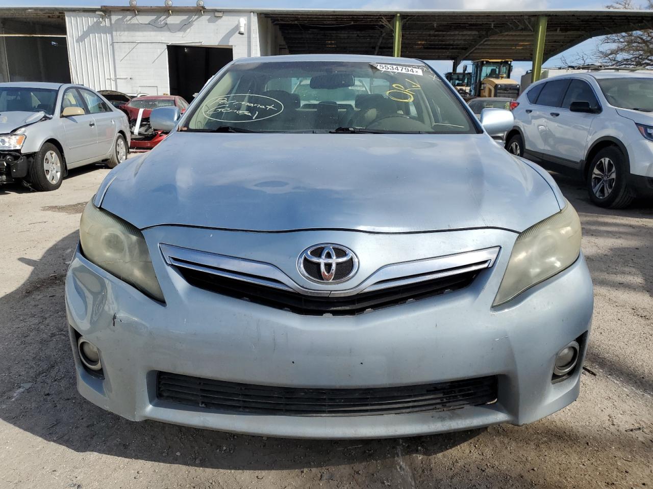 Lot #3037994271 2010 TOYOTA CAMRY HYBR