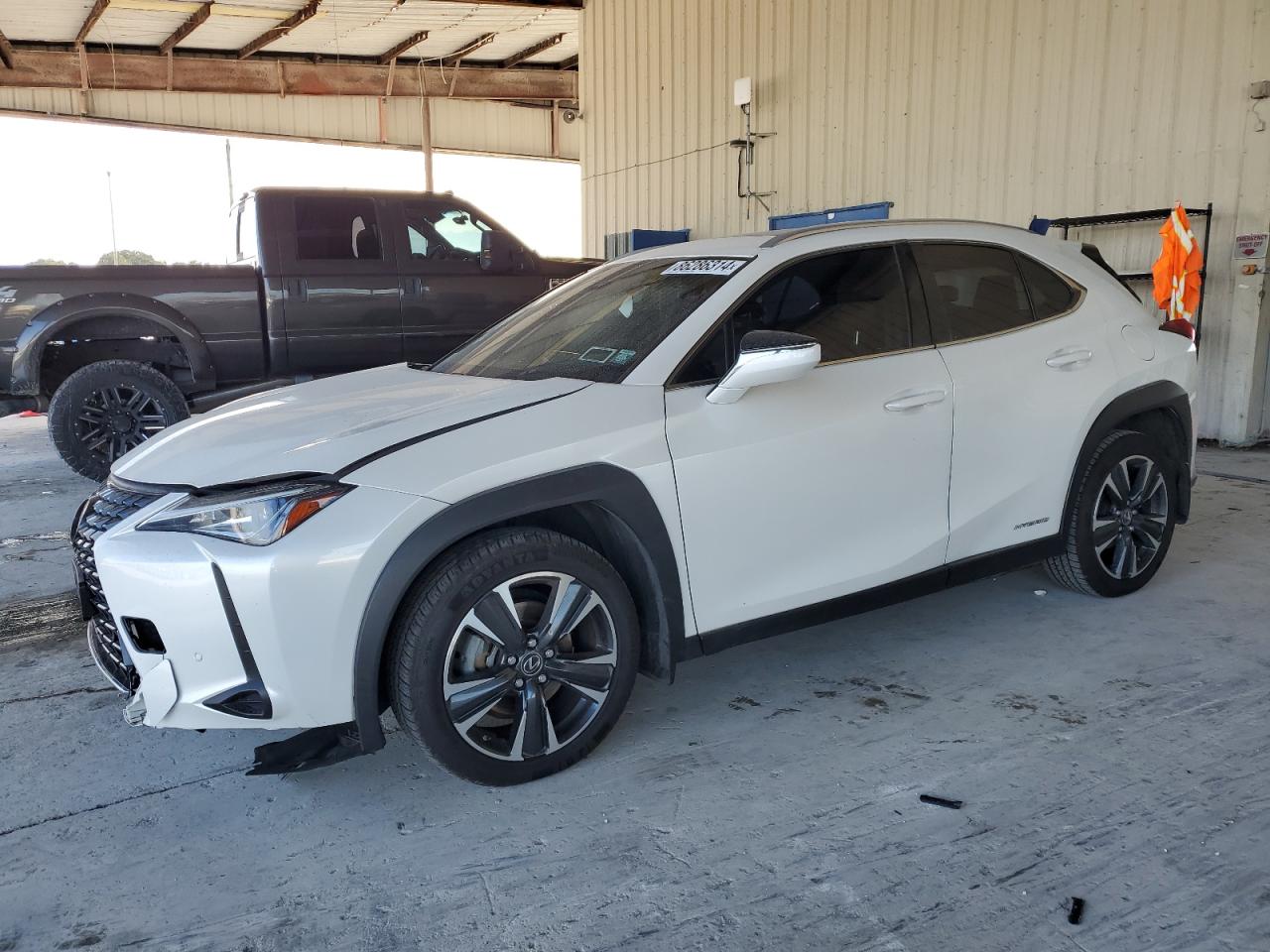  Salvage Lexus Ux