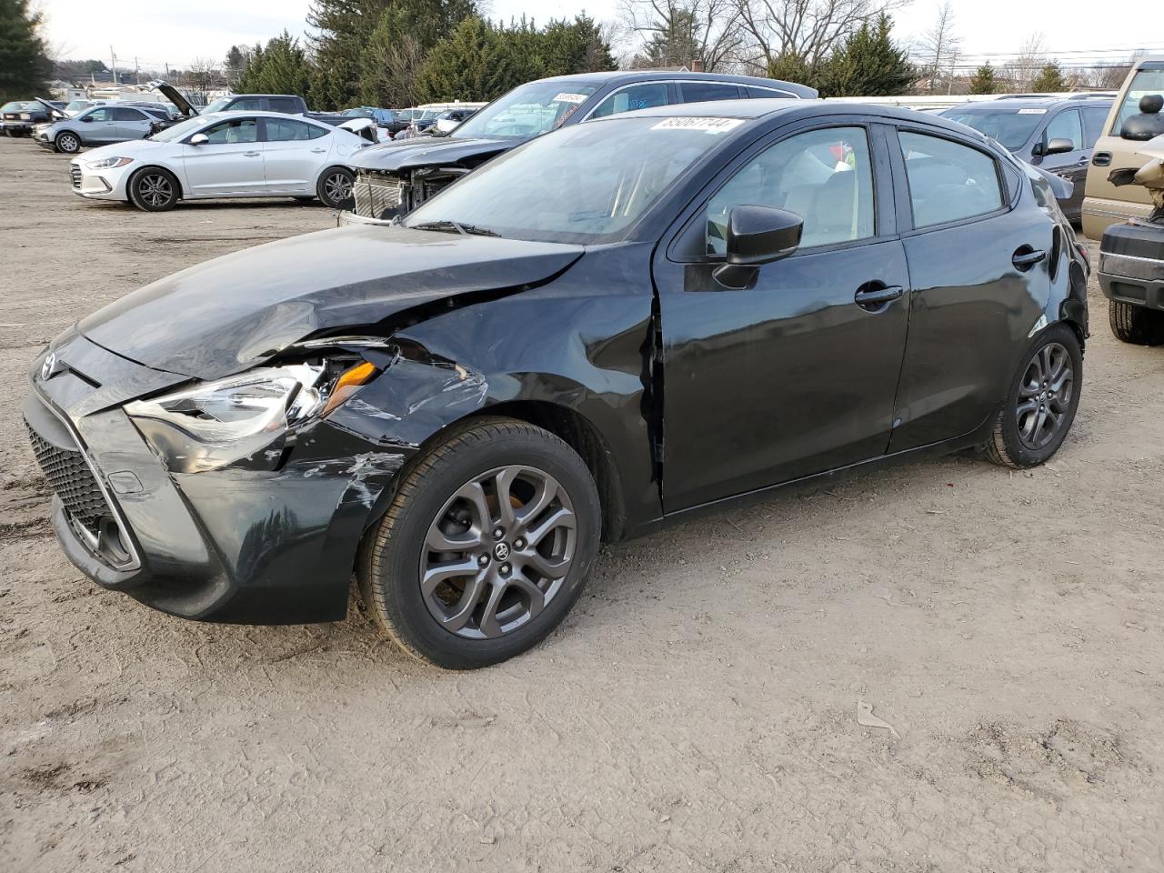 TOYOTA YARIS L