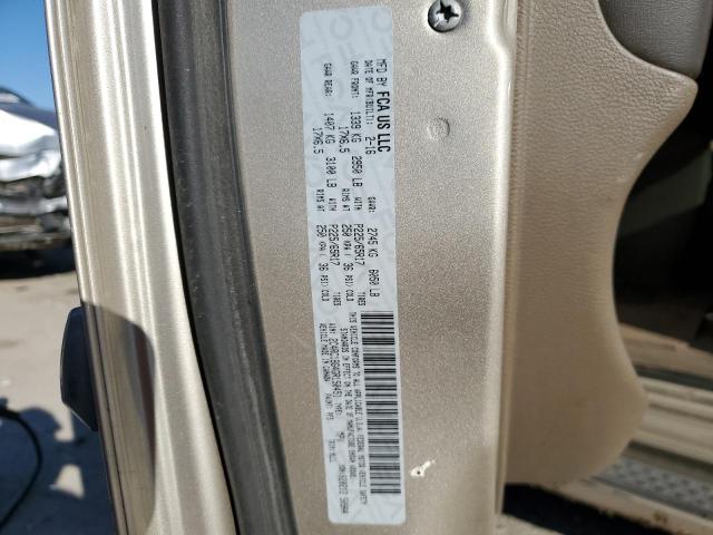 2016 CHRYSLER TOWN & COU - 2C4RC1BG4GR150451
