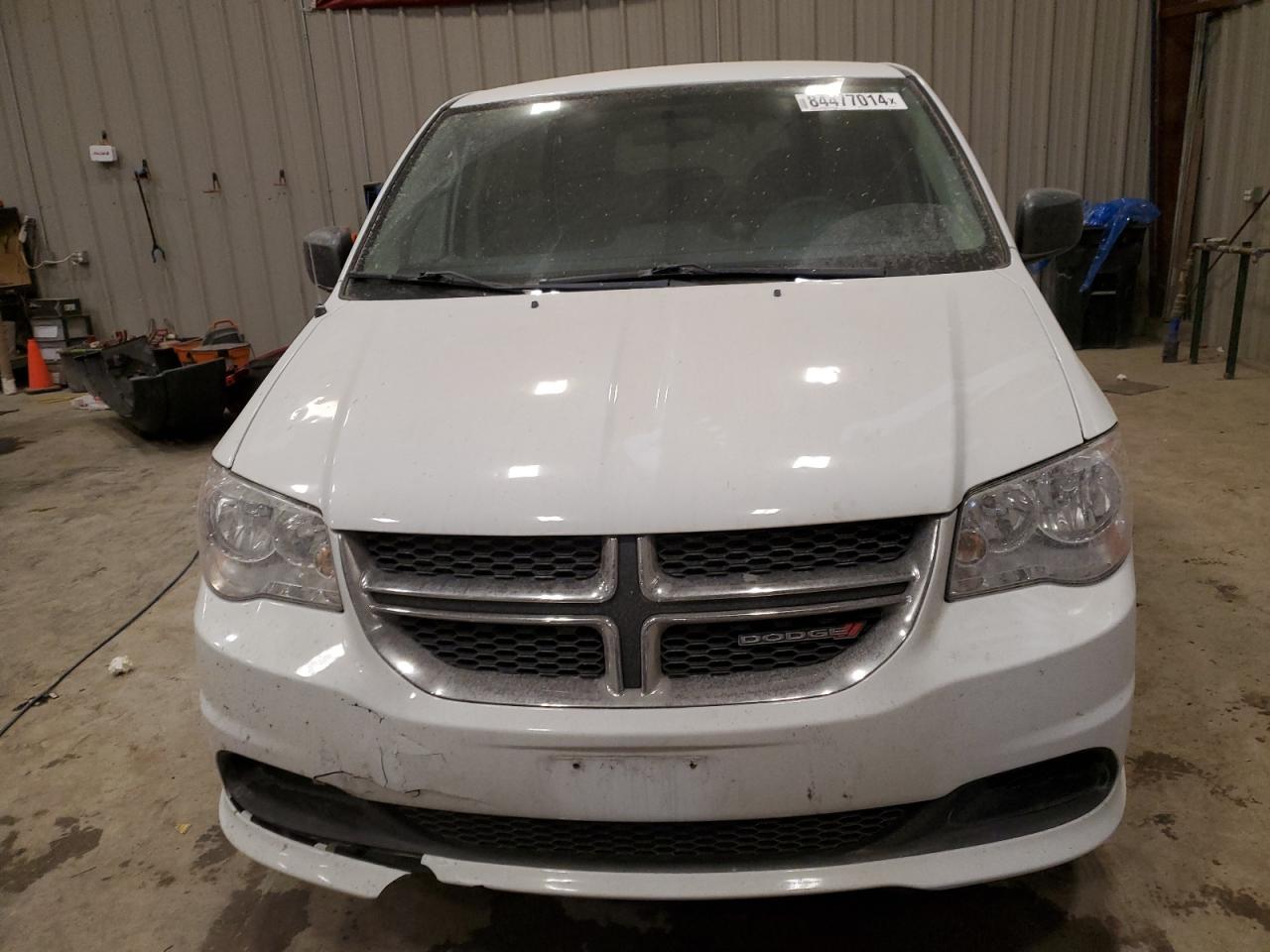 Lot #3028632941 2017 DODGE GRAND CARA