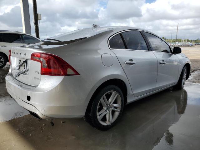 Vin: yv140mfb7f1314727, lot: 84855544, volvo s60 premier 20153
