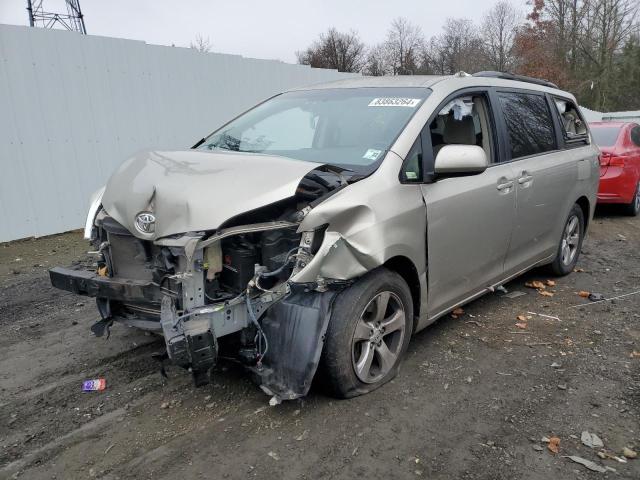 2017 TOYOTA SIENNA LE #3024681574