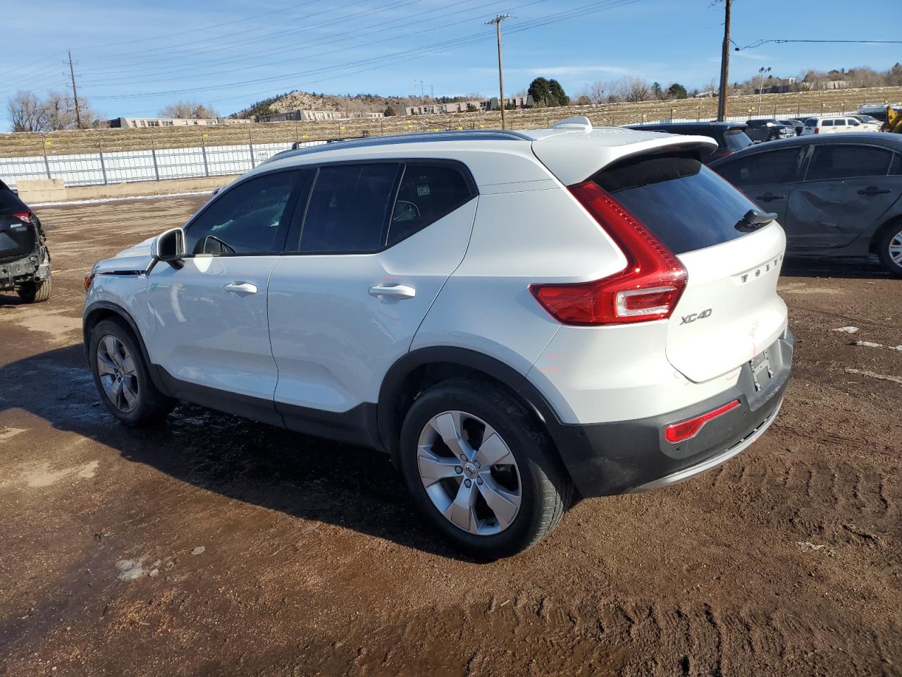 Lot #3045872632 2019 VOLVO XC40 T5 MO