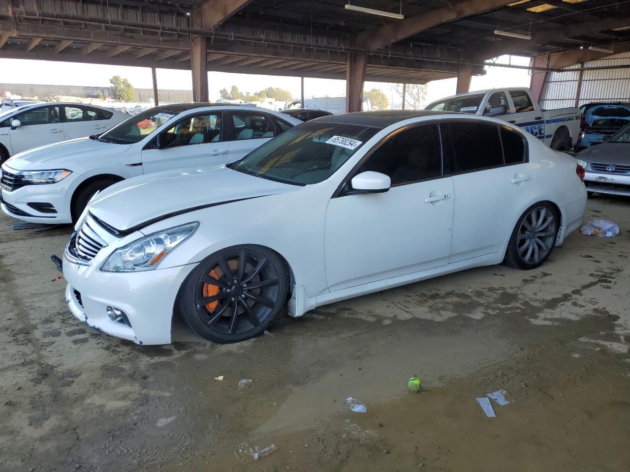 INFINITI G37 BASE