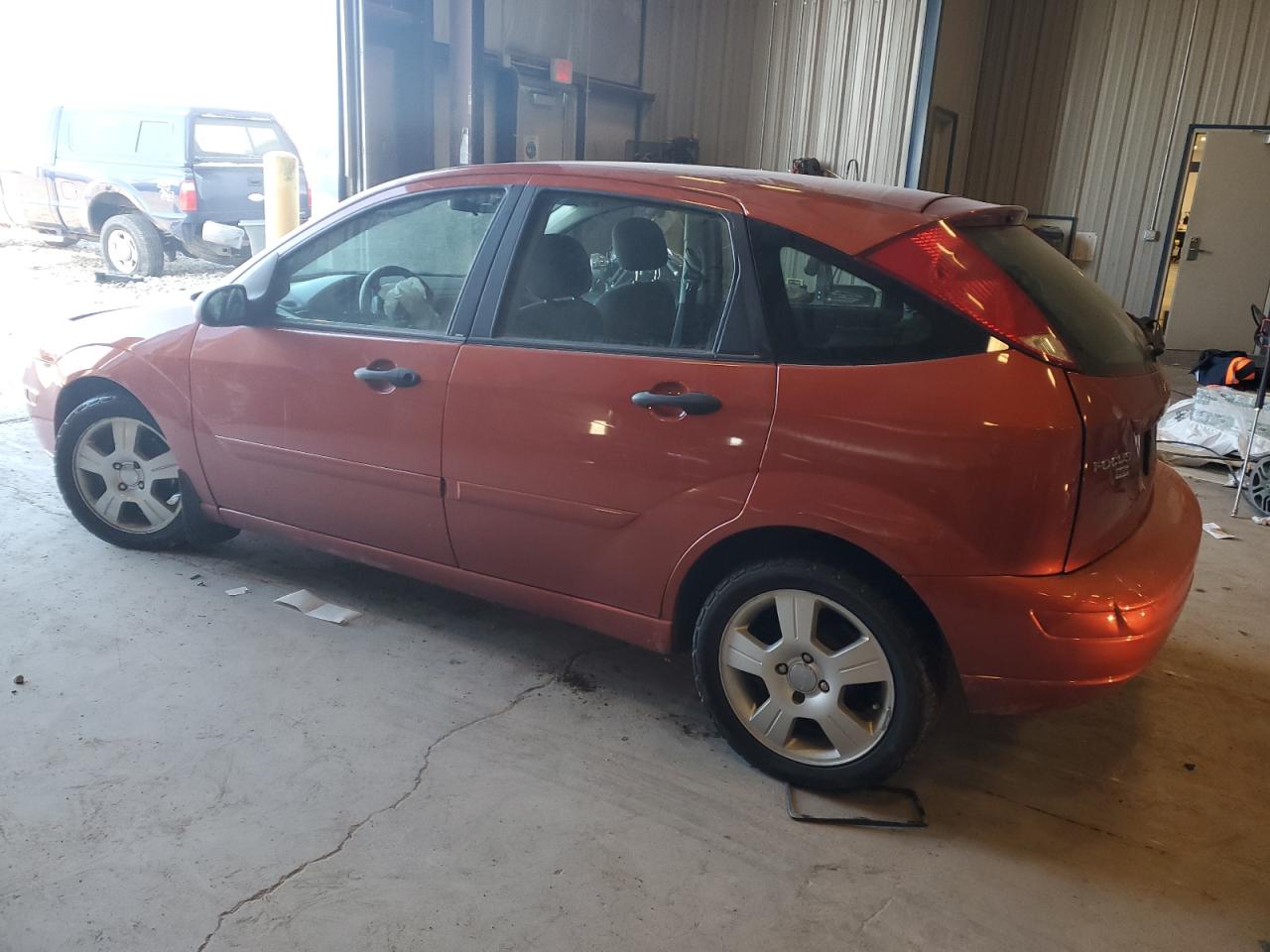 Lot #3029708076 2005 FORD FOCUS ZX5