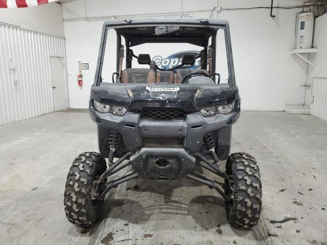 CAN-AM DEFENDER M 2018 black  gas 3JBURAP47JK000497 photo #3