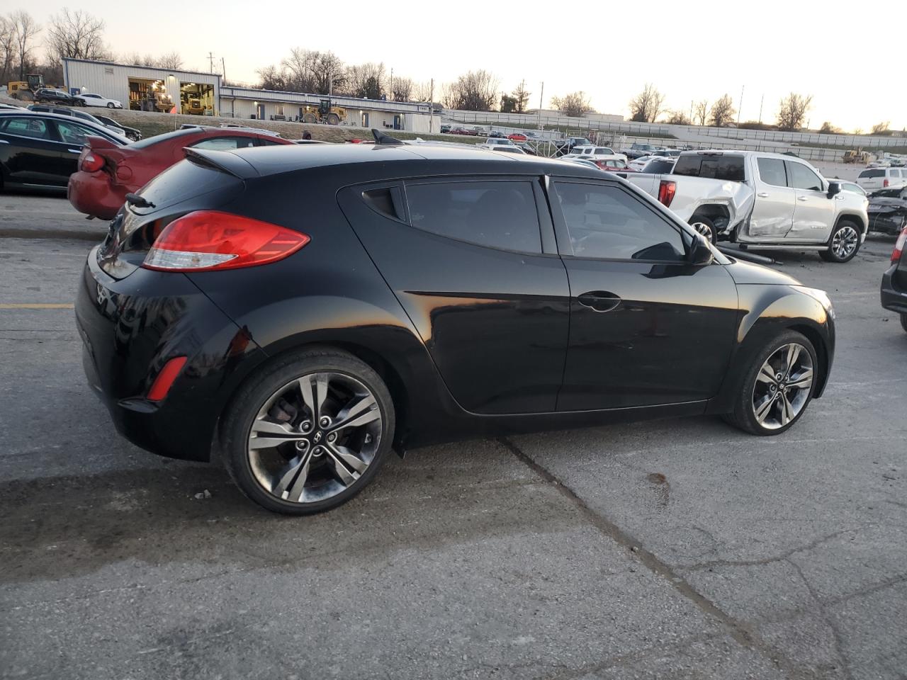 Lot #3029565081 2017 HYUNDAI VELOSTER