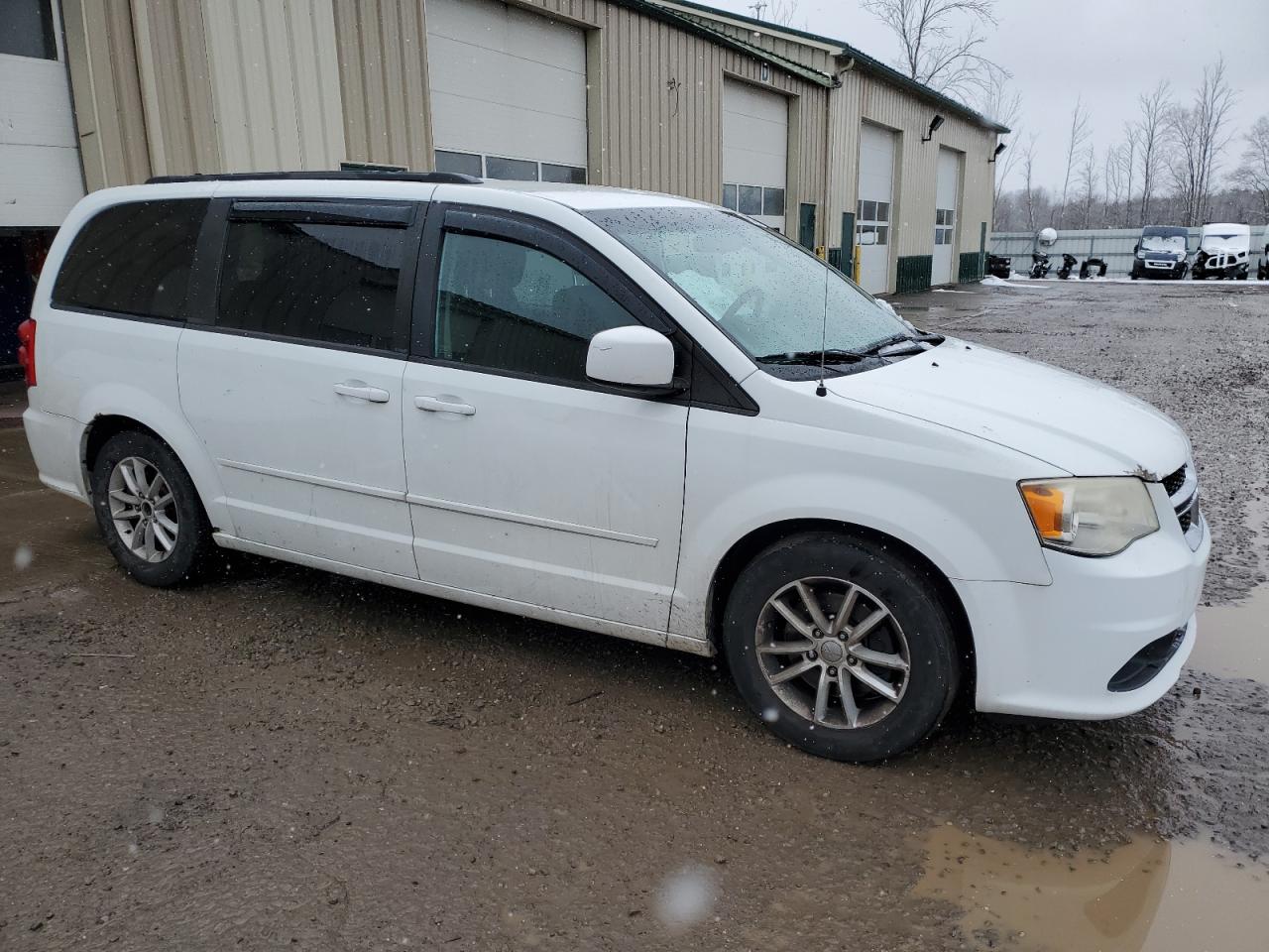 Lot #3033160203 2014 DODGE GRAND CARA