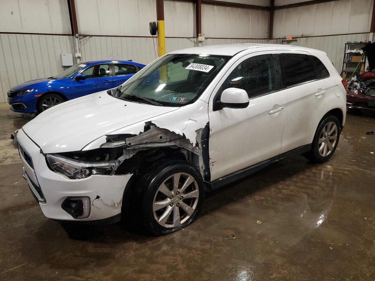 MITSUBISHI OUTLANDER SE