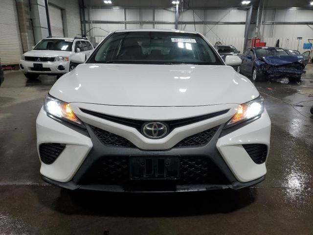 2018 TOYOTA CAMRY L - 4T1B11HK1JU551447