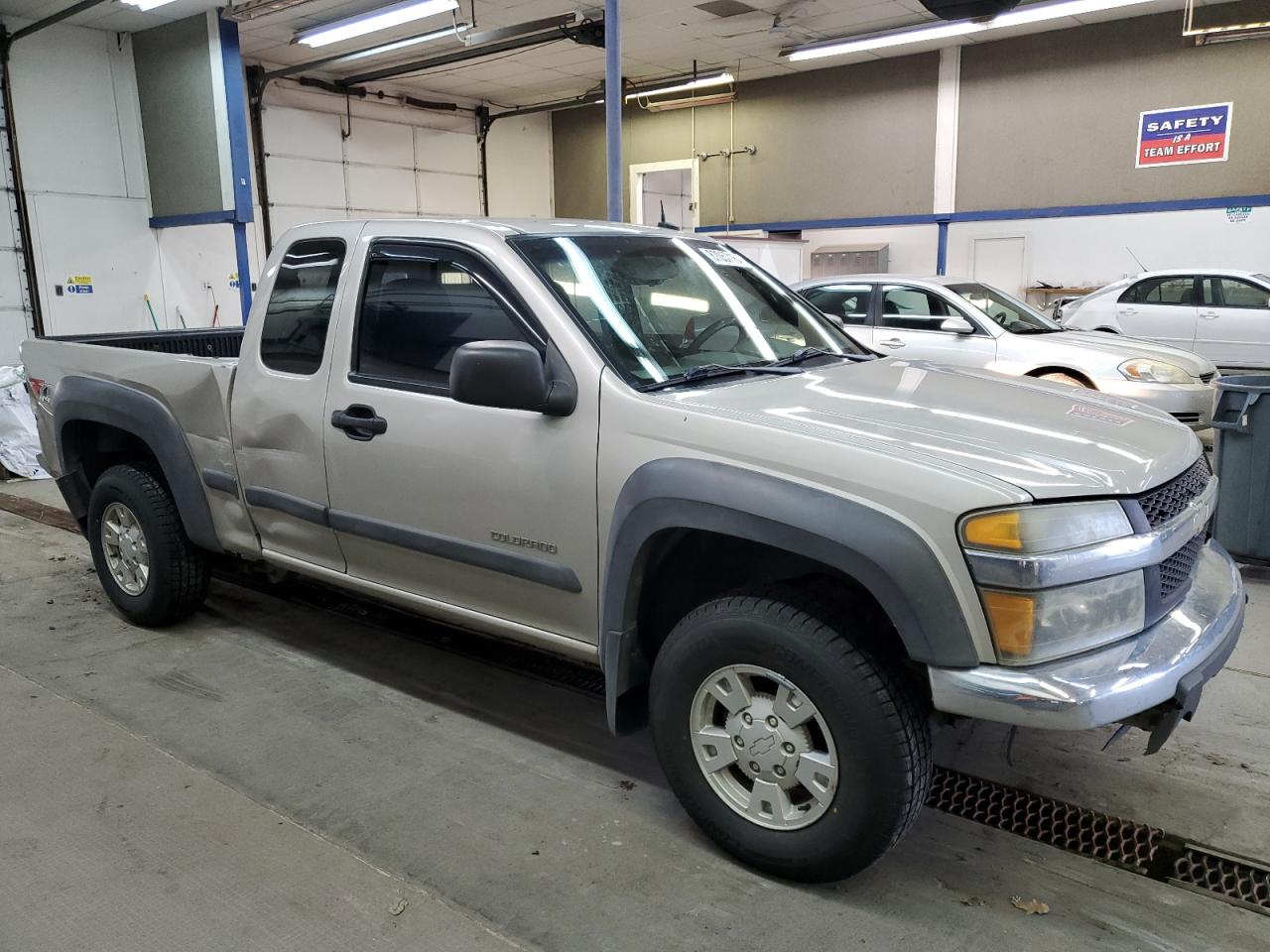 Lot #3042223889 2004 CHEVROLET COLORADO