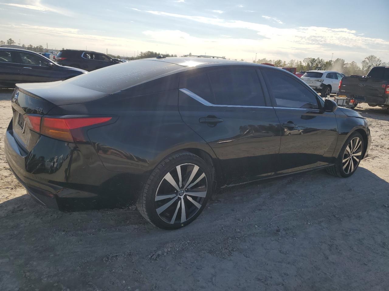 Lot #3033425130 2019 NISSAN ALTIMA SR