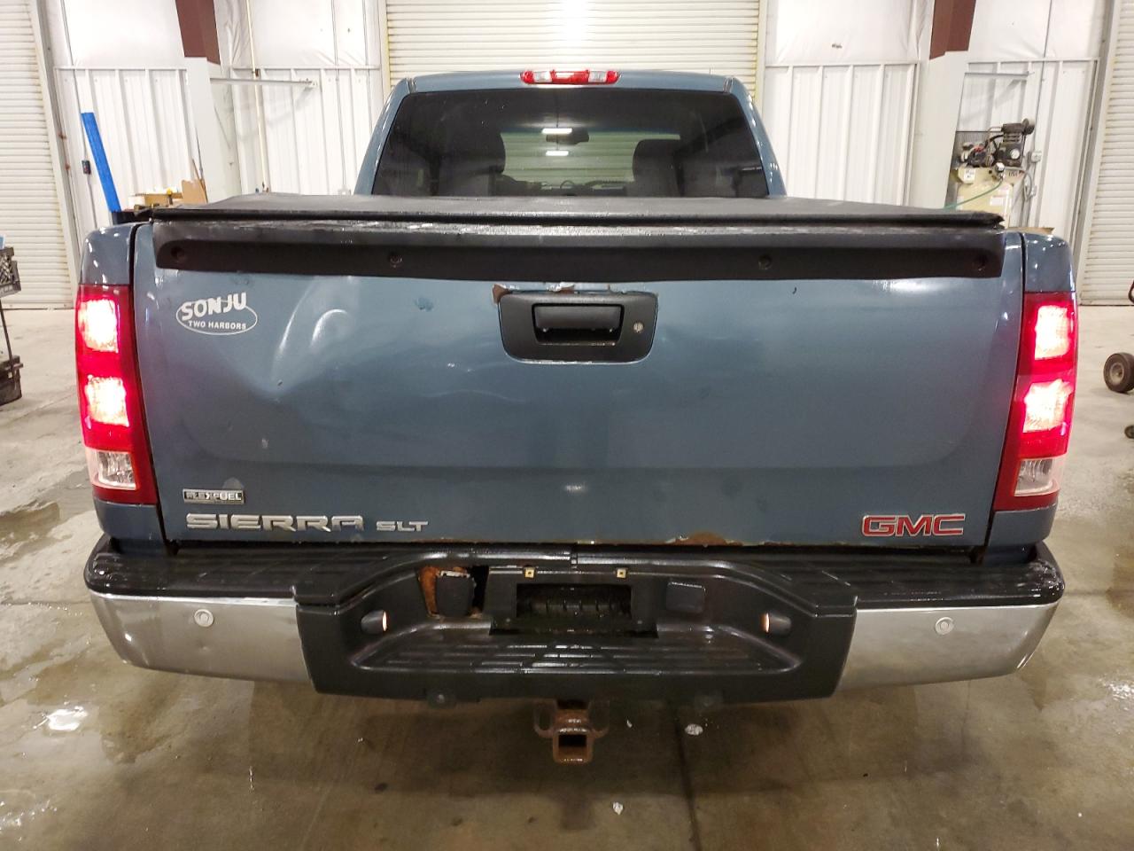 Lot #3034306100 2009 GMC SIERRA K15