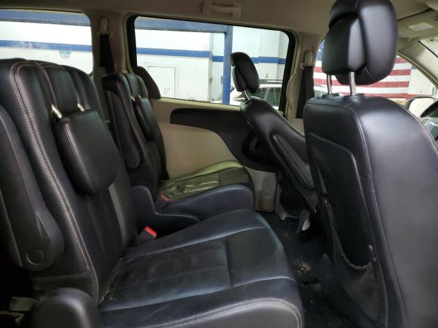 2014 CHRYSLER TOWN & COU - 2C4RC1BG0ER124491