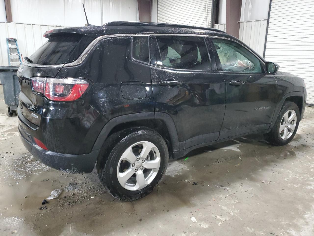 Lot #3033360877 2019 JEEP COMPASS LA