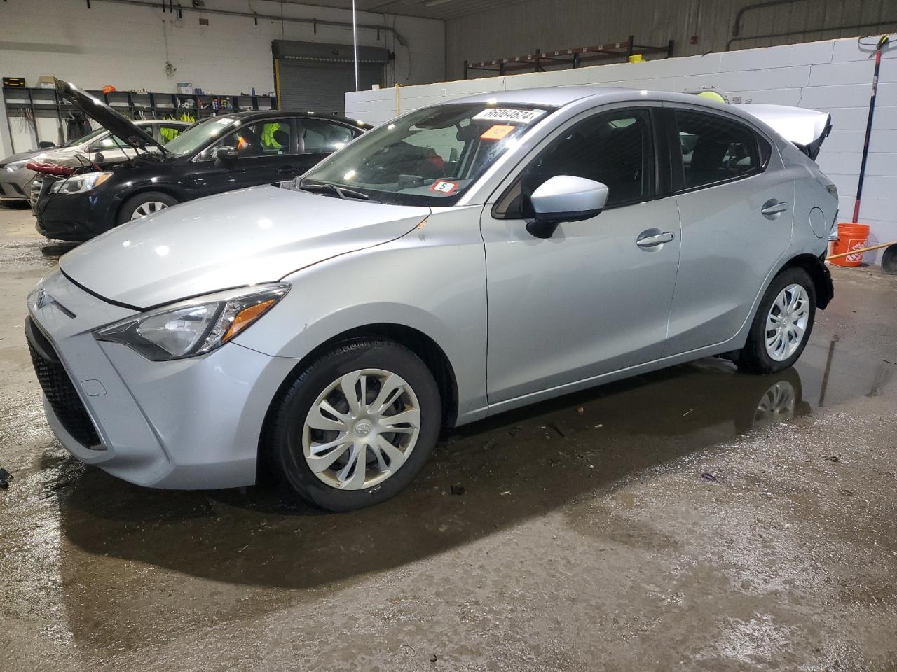 TOYOTA YARIS L