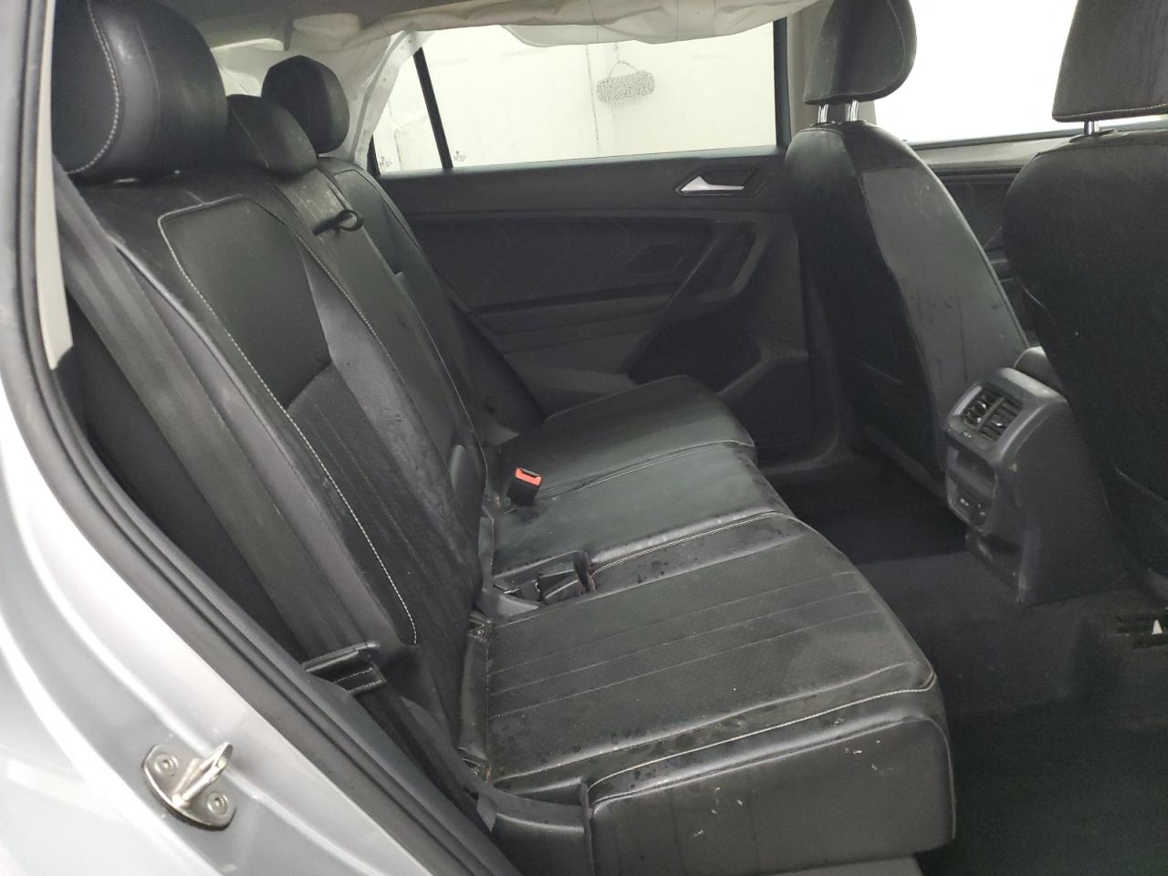 VOLKSWAGEN TIGUAN SE