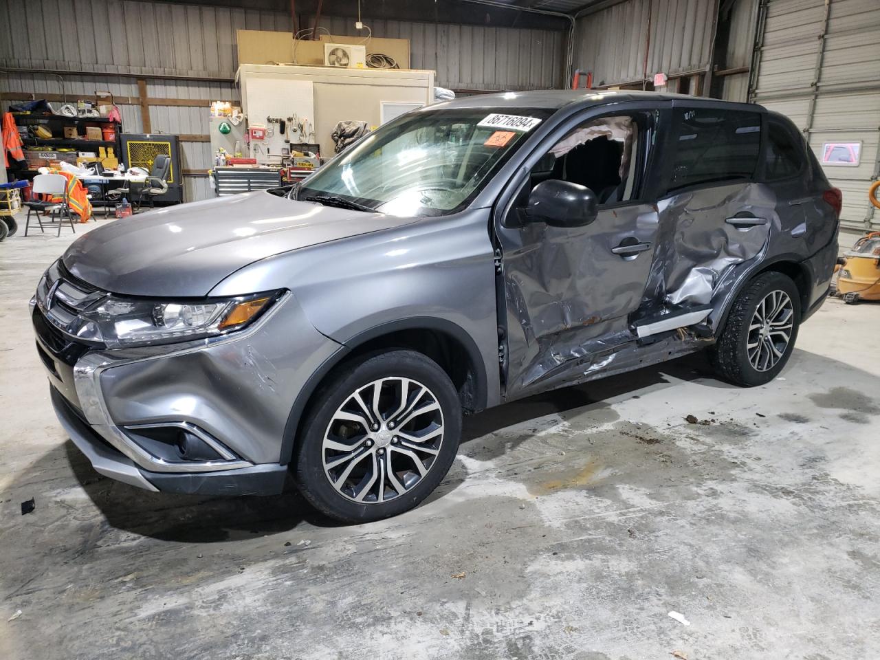 Lot #3046668248 2018 MITSUBISHI OUTLANDER