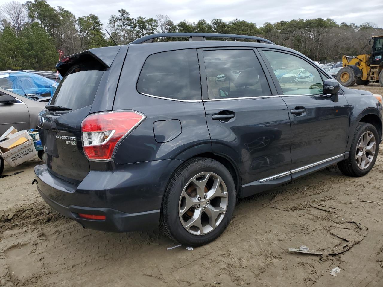 Lot #3033329803 2015 SUBARU FORESTER 2