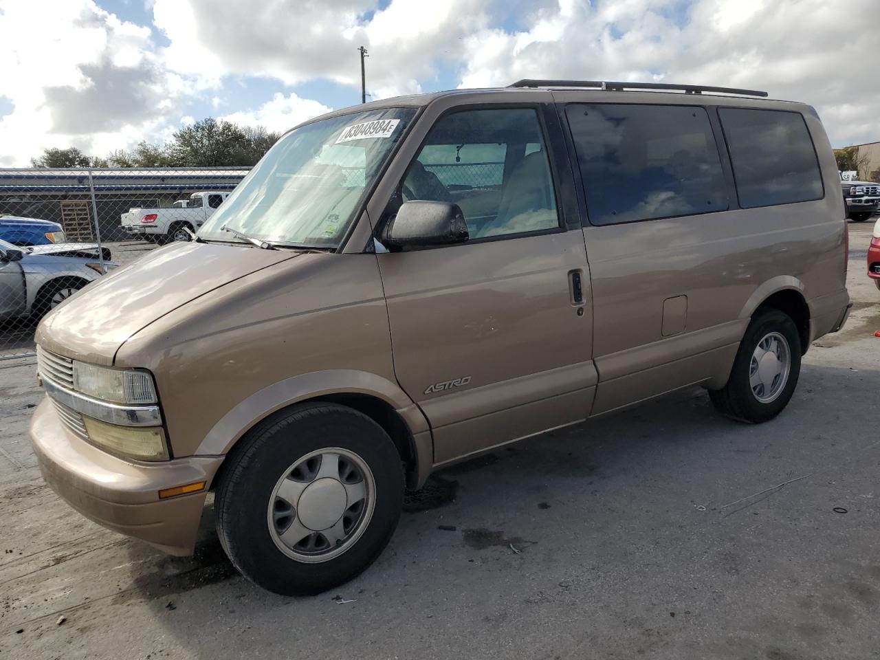 Lot #3029603126 2001 CHEVROLET ASTRO