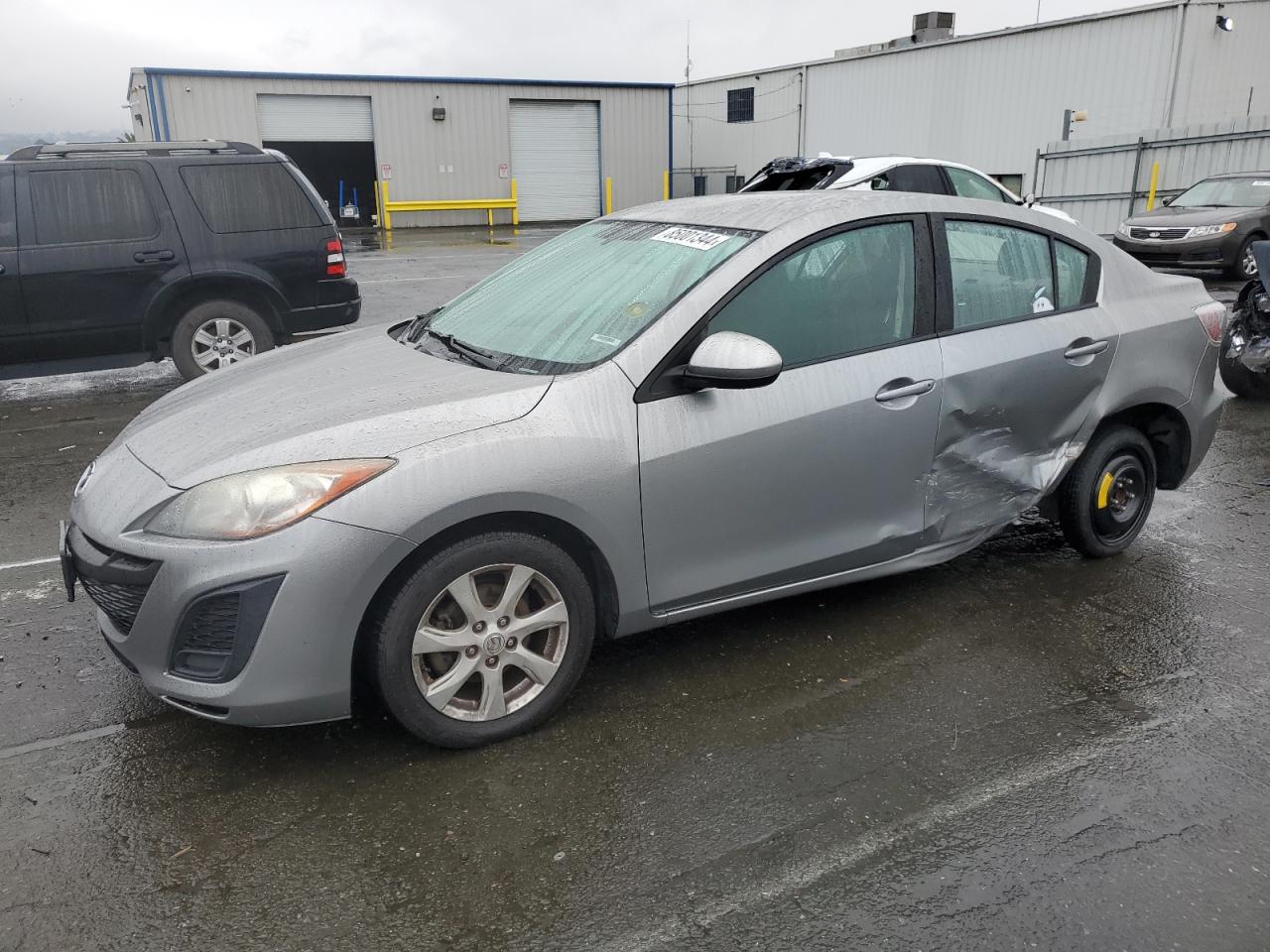 Lot #3029323707 2011 MAZDA 3 I