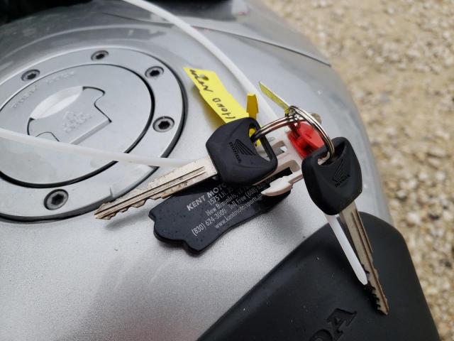 2010 HONDA NT700 VA - VTMRC5258AE000202