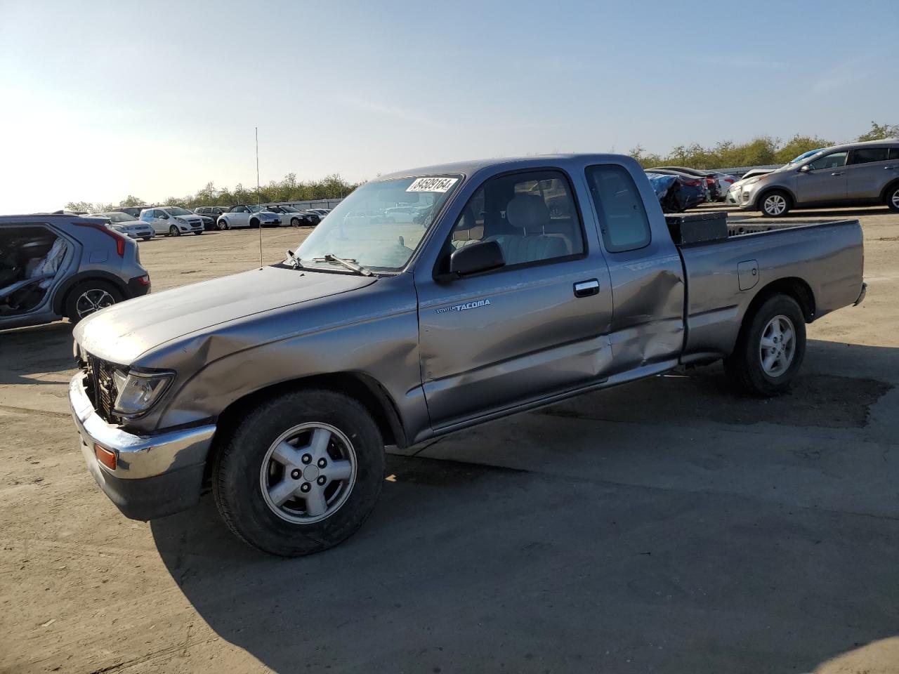  Salvage Toyota Tacoma