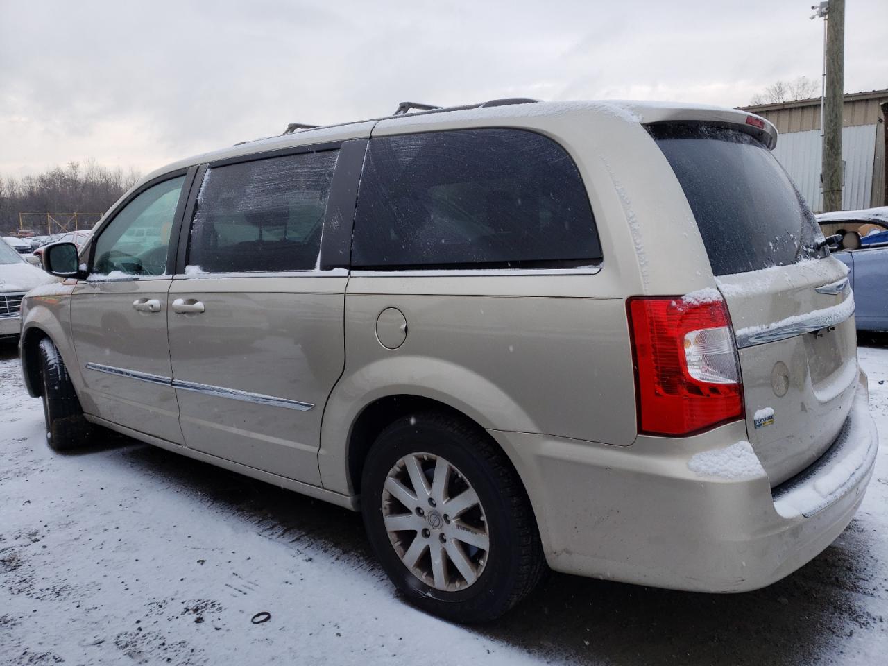 Lot #3034280064 2014 CHRYSLER TOWN & COU