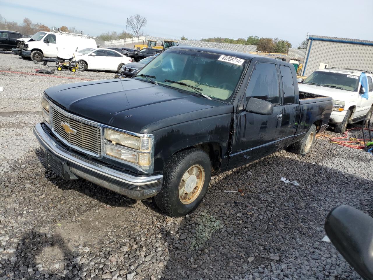 Lot #3026245306 1995 CHEVROLET GMT-400 C1