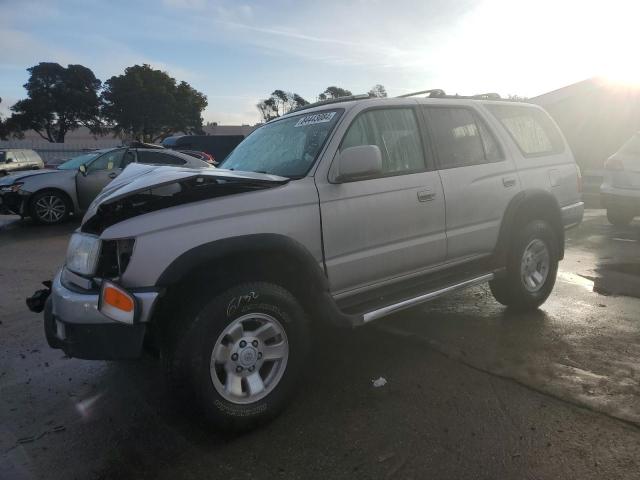 TOYOTA 4RUNNER SR