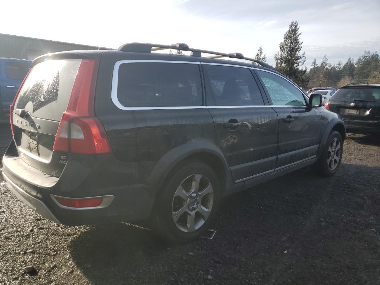 Lot #3024403606 2010 VOLVO XC70 3.2