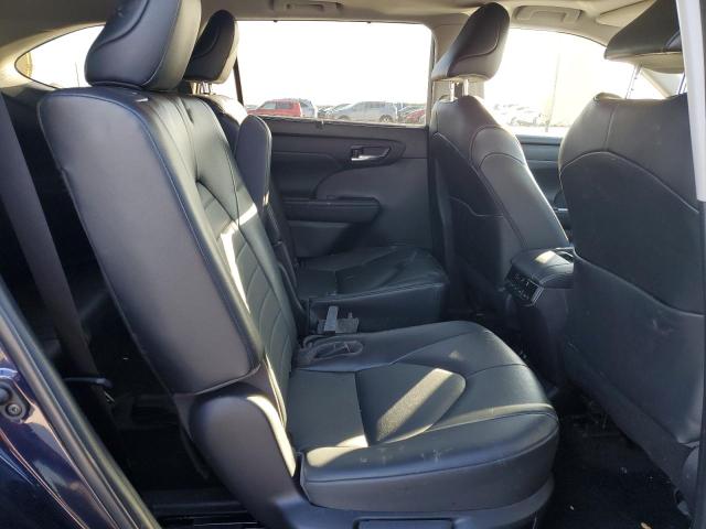 2022 TOYOTA HIGHLANDER - 5TDGZRAH1NS123517