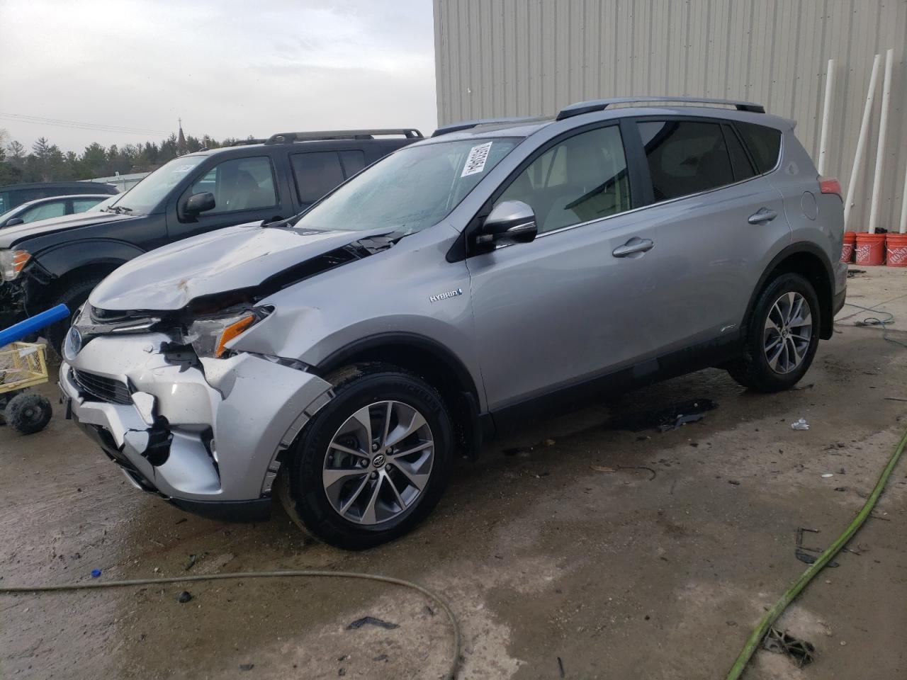  Salvage Toyota RAV4