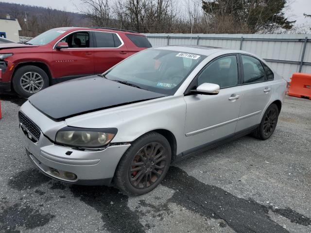 VOLVO S40 T5 2005 silver  gas YV1MS682252047542 photo #1