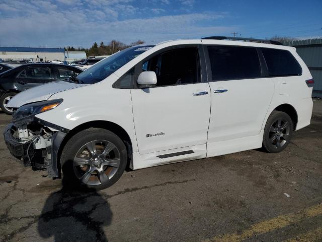 2016 TOYOTA SIENNA SE #3045789710