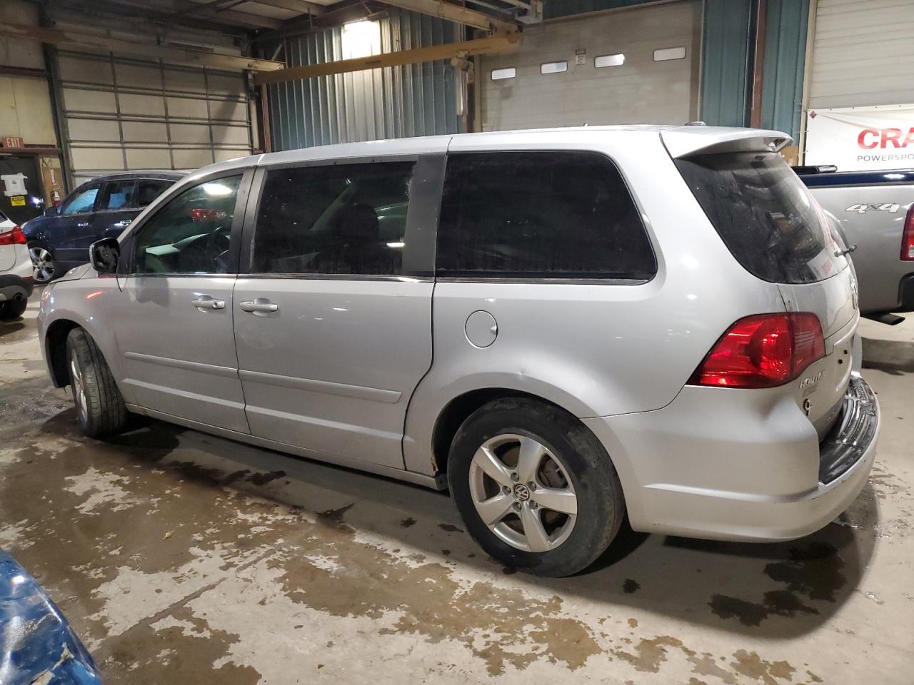 Lot #3028390842 2009 VOLKSWAGEN ROUTAN SEL