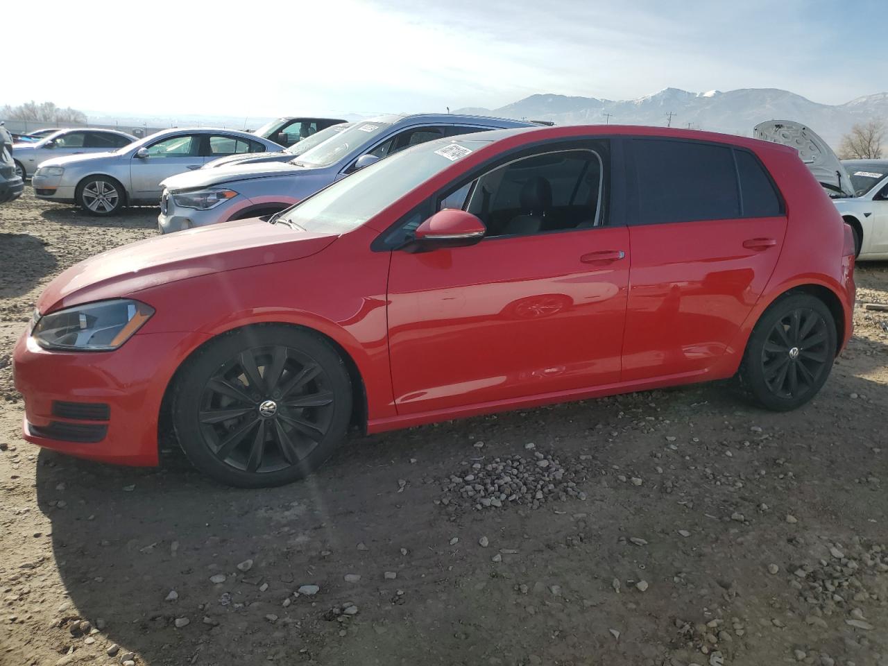 VOLKSWAGEN GOLF