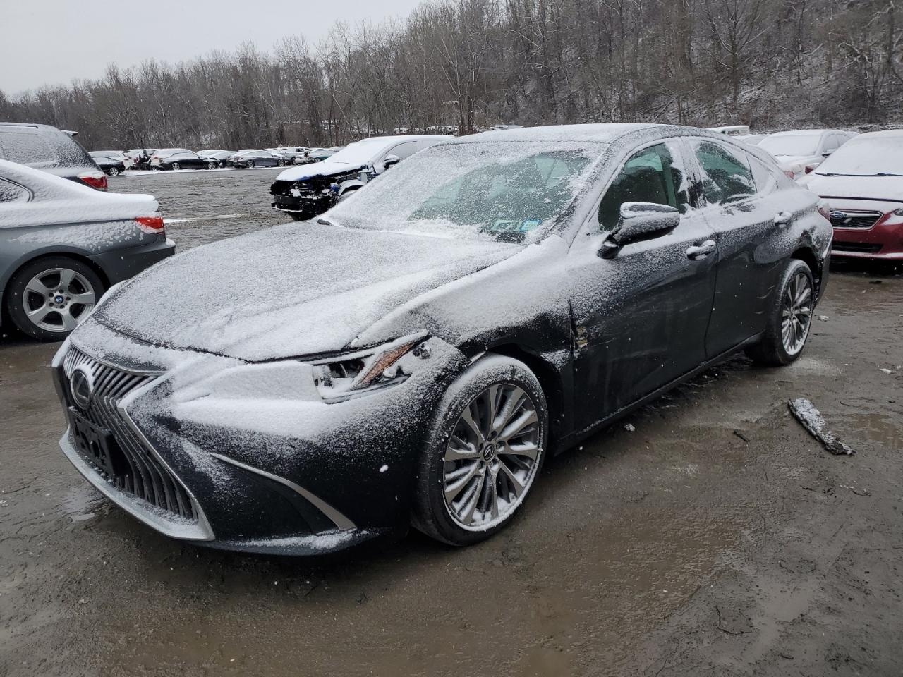  Salvage Lexus Es